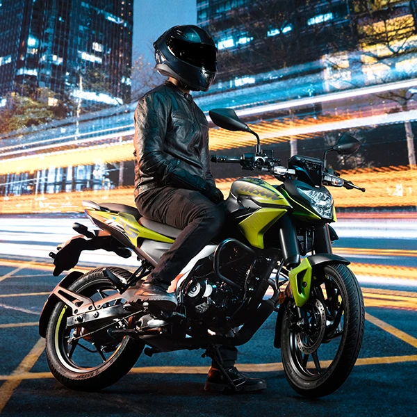 bajaj pulsar n125 features and variations